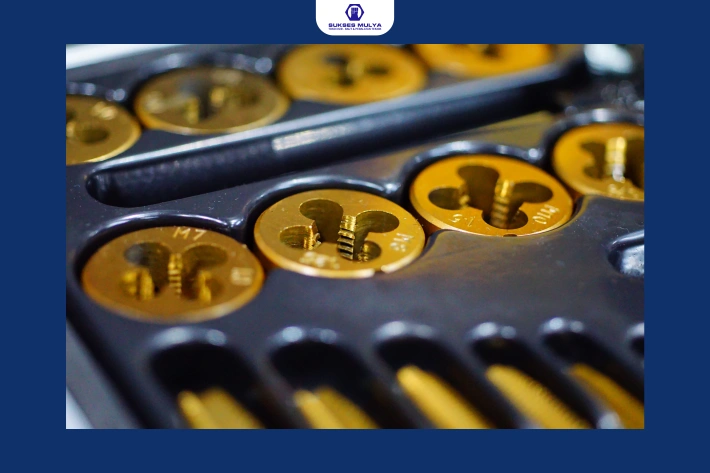 Cara Menggunakan Tap dan Dies untuk Membuat Ulir Baut yang Presisi